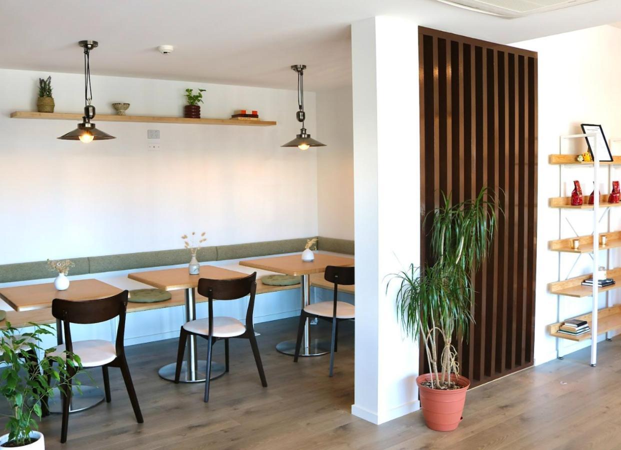Golden Hotel Christchurch Bagian luar foto